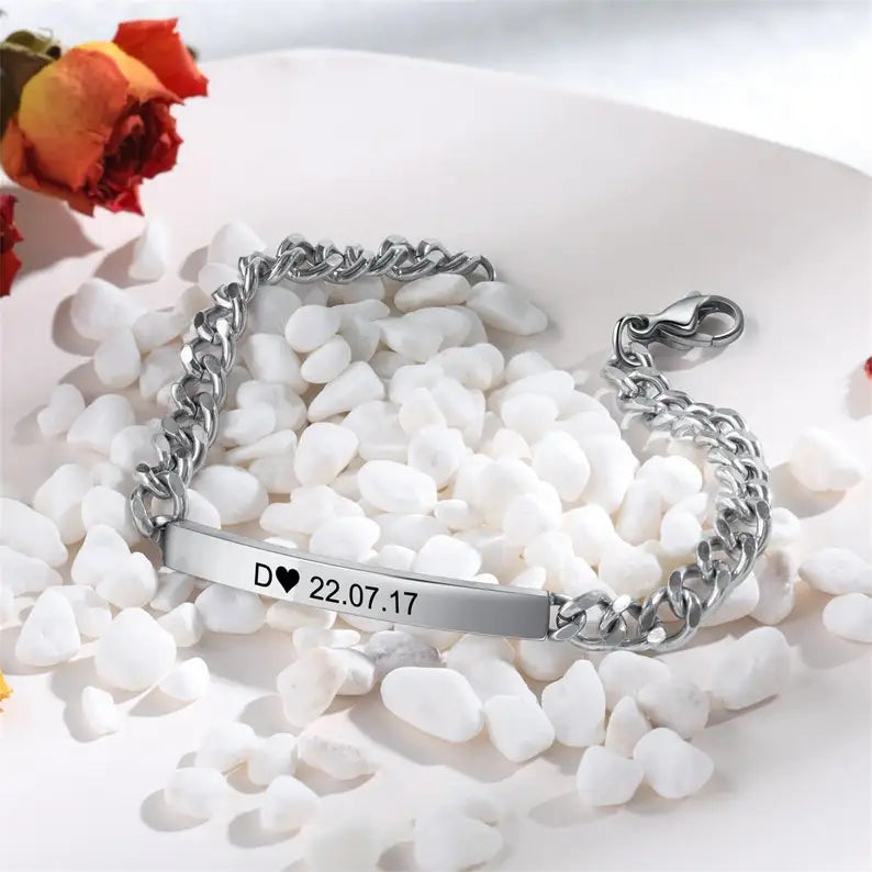 Personalized Stainless Steel Couple Name Bracelet Gift for Lover Girlfriend Boyfriend Friendship Custom Engrave Text Bracelets
